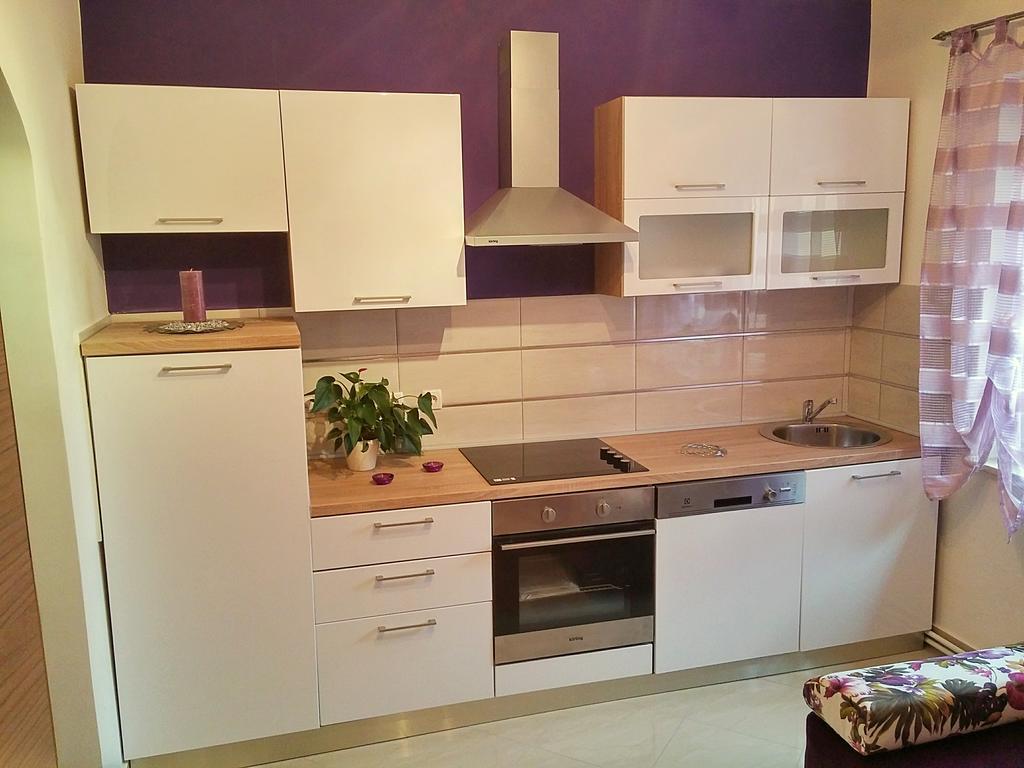 סנג' Apartments Tatjana מראה חיצוני תמונה